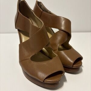 EUC MICHAEL‎ MICHAEL KORS Brown Leather Platform Sandals Heels Back Zip Size 8 M